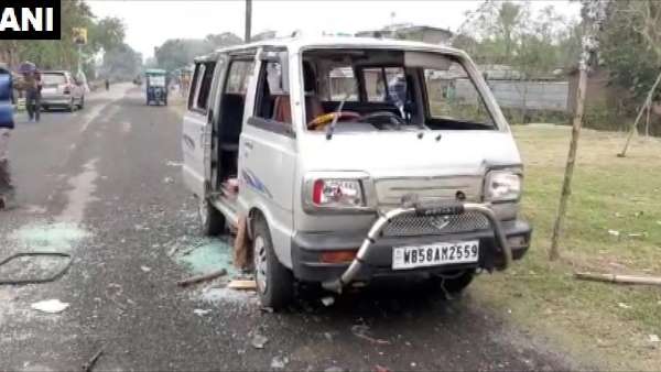 मुर्शिदाबाद में सीएए विरोधी और समर्थक भिड़े, West Bengal, clashes between pro and anti CAA NRC protesters, Murshidabad, CAA, NRC, citizenship amendment act, Anirudh Biswas, Maqbool Sheikh, Adhir Ranjan Chaudhary, Congress, पश्चिम बंगाल, मुर्शिदाबाद, एनआरसी मुर्शिदाबाद में सीएए विरोधी और समर्थक भिड़े, West Bengal, clashes between pro and anti CAA NRC protesters, Murshidabad, CAA, NRC, citizenship amendment act, Anirudh Biswas, Maqbool Sheikh, Adhir Ranjan Chaudhary, Congress, पश्चिम बंगाल, मुर्शिदाबाद, एनआरसी