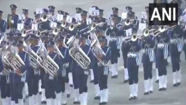 Video: Beating Retreat ceremony at Vijay Chowk, culmination of the 4-day long Republic Day celebrations. Video: Beating Retreat ceremony at Vijay Chowk, culmination of the 4-day long Republic Day celebrations.
