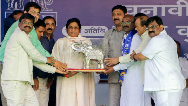'मायावती इसकी चिंता नहीं करतीं'