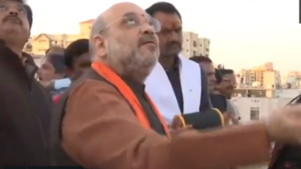Watch: Amit Shah flying kite at Ahmedabad, Video goes to viral Watch: Amit Shah flying kite at Ahmedabad, Video goes to viral