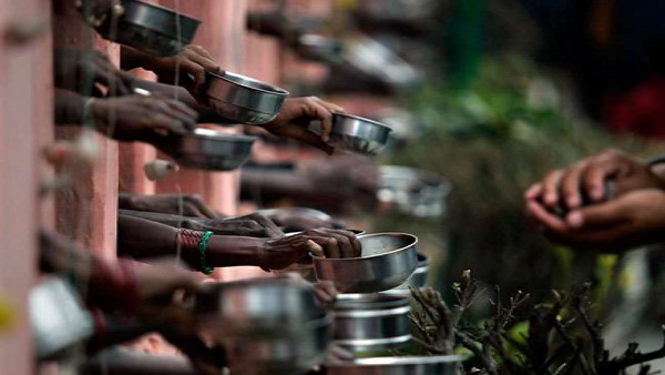 Beggars will be jailed if they begged in outside temples Beggars will be jailed if they begged in outside temples