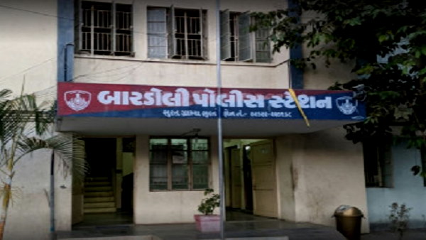 75-years-old husband killed his 72-year-old wife at gujarat 75-years-old husband killed his 72-year-old wife at gujarat