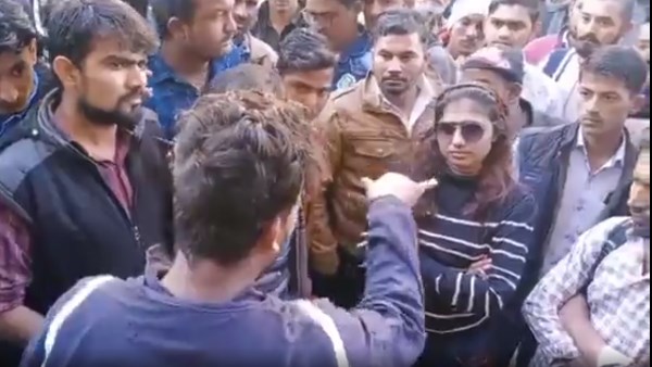 Barmer Young Man Beaten By Girl after Scooty Bike Accident Barmer Young Man Beaten By Girl after Scooty Bike Accident