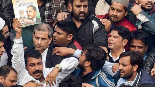 कोर्ट ने रखी कड़ी शर्तें