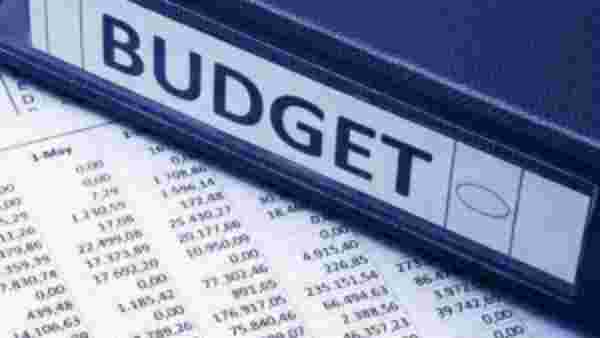 2.5 लाख से अधिक कमाई वालों पर टैक्स