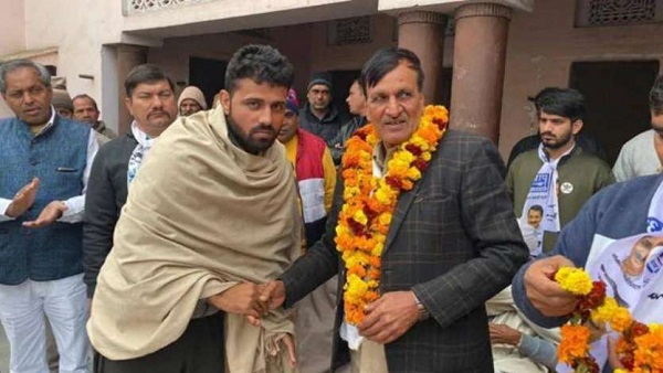 धर्मपाल लाकरा दिल्ली चुनाव में सबसे अमीर उम्मीदवार