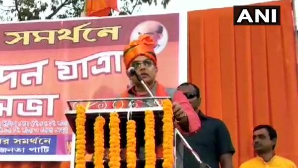 'कानून नागरिकता देने के लिए है'