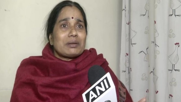 पीएम मोदी से निर्भया की मां की अपील
