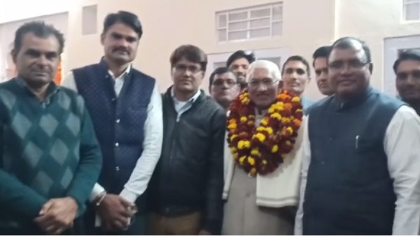 कनाड़ा सरकार ने भी दिया पुरस्कार