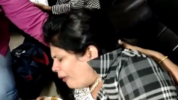 Two lakh Rupees fine on contractor serving stale bread butter in train Two lakh Rupees fine on contractor serving stale bread butter in train