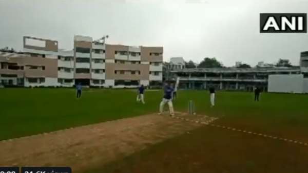 CJI Bobde made 18 runs cricket teams All Judges XI High Court Bar Association XI CJI Bobde made 18 runs cricket teams All Judges XI High Court Bar Association XI