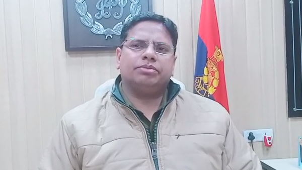 अशरफ को तलाश रही है पुलिस