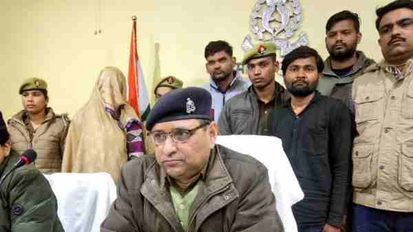 Hamirpur police arrested two members of Honeytrap gang Hamirpur police arrested two members of Honeytrap gang