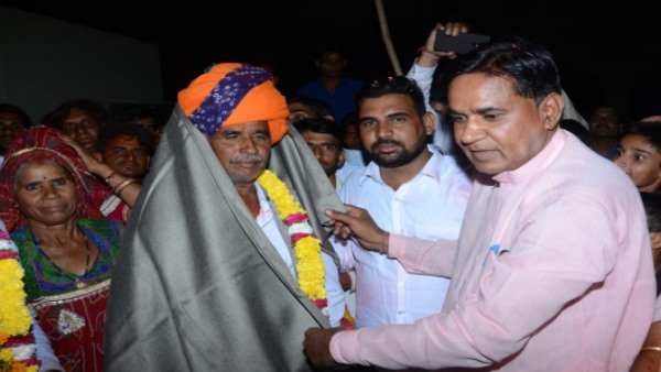 आईपीएस विजय सिंह गुर्जर का परिवार