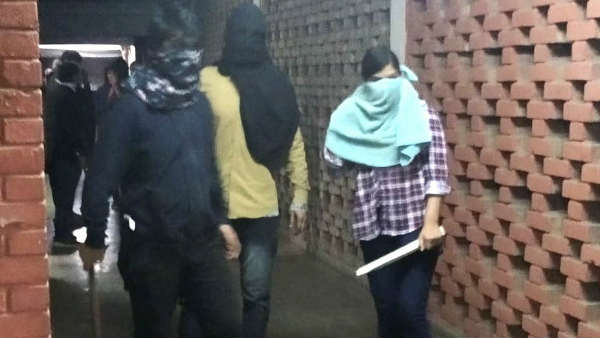 कोमल शर्मा ने राष्ट्रीय महिला आयोग को लिखी चिट्ठी