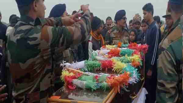 martyr army soldier Dharmendra Singh reached the village ghatampur martyr army soldier Dharmendra Singh reached the village ghatampur