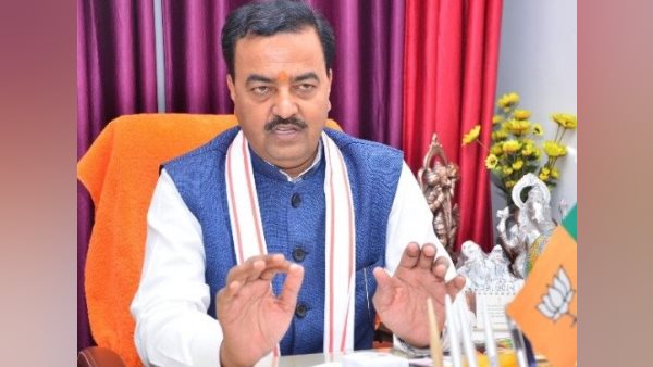 up deputy cm keshav maurya attacks on priyanka gandhi up deputy cm keshav maurya attacks on priyanka gandhi