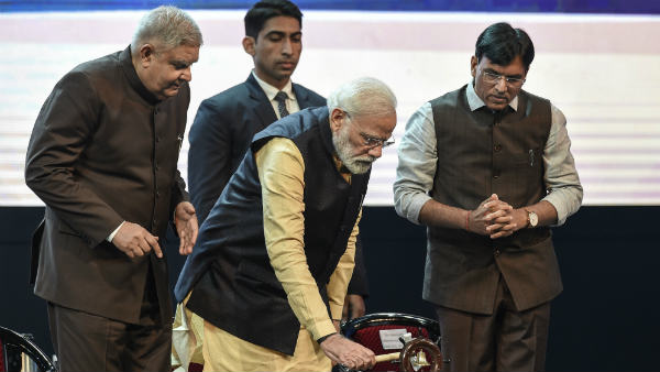 सरकारी कार्यक्रम में भी नहीं पहुंचीं ममता
