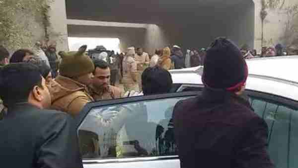 Three people found dead in a car on Mathura highway Three people found dead in a car on Mathura highway