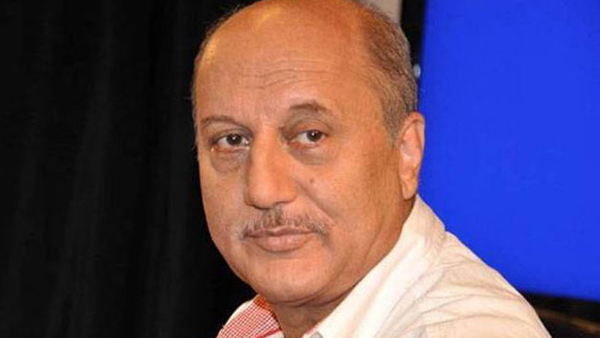 अनुपम खेर पर साधा निशाना