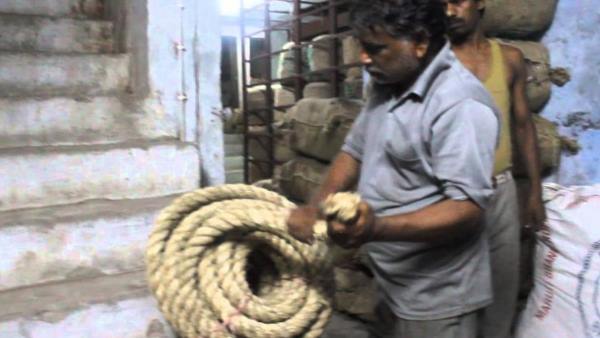 जल्लाद बांधेगा दोषियों की टांगें