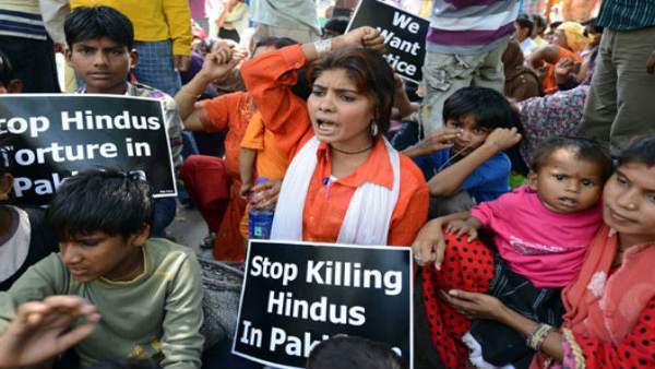 पाकिस्तान में सफाईकर्मी की नौकरी सिर्फ गैर-मुस्लिमों के लिए आरक्षित है
