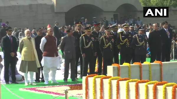 pm modi, manmohan singh, sonia gandhi, rajnath singh, tribute, martyrs day, 30 january 2020, 30 january, gandhi death, mahatma gandhi death, nathuram godse, 30 january ko kya hai, january 30, january 30 gandhi, martyrs meaning, gandhi vardhanthi, martyr, death anniversary of mahatma gandhi, jan 30, hunter commission, gandhi death anniversary, gandhiji death, sahid divas, gandhi death date, shahid diwas, महात्मा गांधी, शहीद दिवस pm modi, manmohan singh, sonia gandhi, rajnath singh, tribute, martyrs day, 30 january 2020, 30 january, gandhi death, mahatma gandhi death, nathuram godse, 30 january ko kya hai, january 30, january 30 gandhi, martyrs meaning, gandhi vardhanthi, martyr, death anniversary of mahatma gandhi, jan 30, hunter commission, gandhi death anniversary, gandhiji death, sahid divas, gandhi death date, shahid diwas, महात्मा गांधी, शहीद दिवस