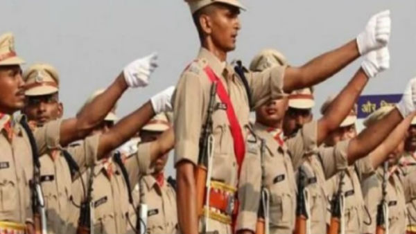 पुलिस कमिश्नर को मिलते हैं विशेष अधिकार