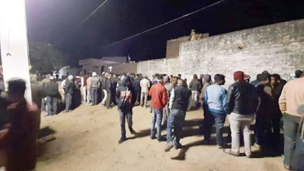बेटी के जन्मदिन के बहाने गांव के बच्चों को बुलाया