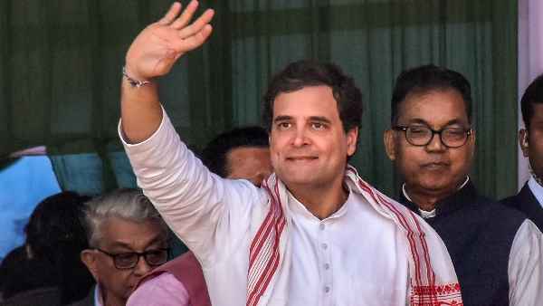 राहुल गांधी ने भी मामले को फास्ट ट्रैक कोर्ट में चलाने की मांग की