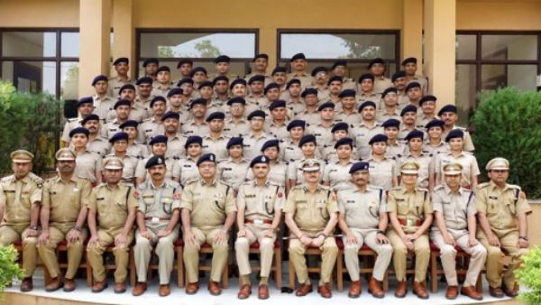 इन पदों पर लगी राजेन्द्र की नौकरी