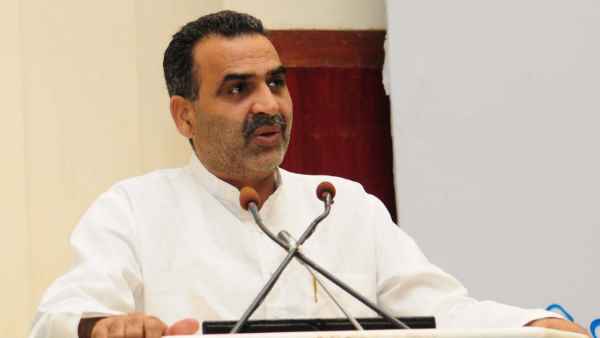 Sanjeev Balyan says If Akhilesh Yadav will not fill NPR,they will not be allowed to contest polls Sanjeev Balyan says If Akhilesh Yadav will not fill NPR,they will not be allowed to contest polls