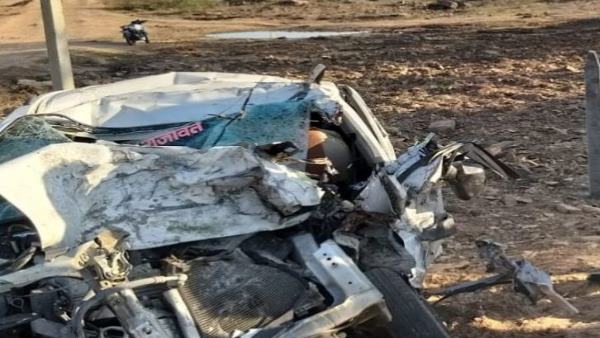 six member of a family died in Road accident on bhind etawah national highway 92 six member of a family died in Road accident on bhind etawah national highway 92
