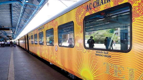 1 घंटे देरी से लक्ष्य पर पहुंची ट्रेन