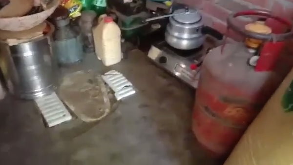 आवास नहीं मिला'