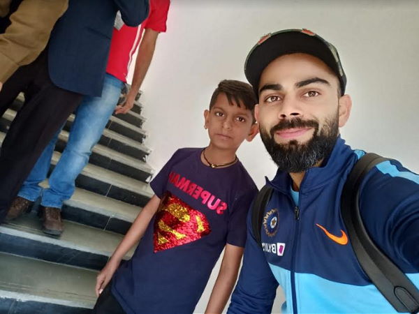 मैं खुद सेल्फी लेना चाहता हूं इसके साथ
