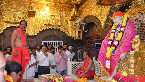 सीएम उद्धव ठाकरे ने बुलाई मीटिंग