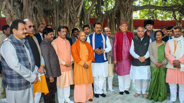 गोरखपुर को अंतरराष्ट्रीय पहचान दिलाने की कोशिश