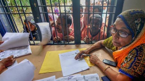 FIR against former NRC official after data goes offline in assam FIR against former NRC official after data goes offline in assam