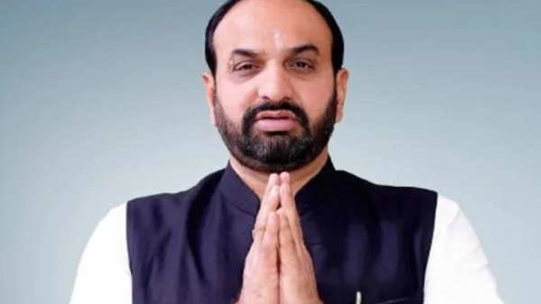 मनीष सिसोदिया के खिलाफ लड़ा था चुनाव