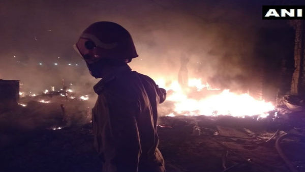 Delhi: Massive Fire at Bangali Basti in Rohini.12 fire tenders have been rushed to the spot. Delhi: Massive Fire at Bangali Basti in Rohini.12 fire tenders have been rushed to the spot.
