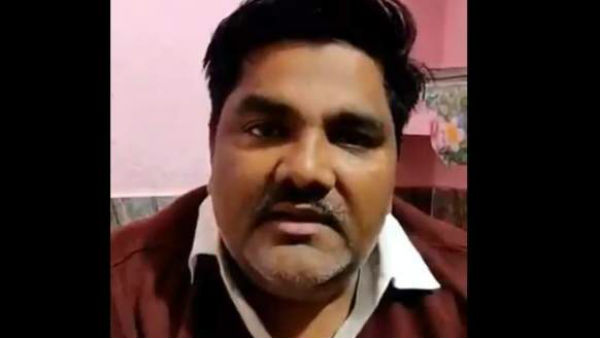 पूर्वोत्तर दिल्ली में खासे लोकप्रिय हैं ताहिर हुसैन