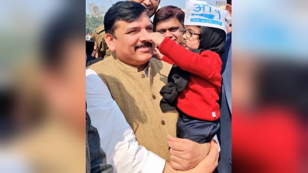 'लिटिल मफलर मैन' के पीछे मां का आइडिया