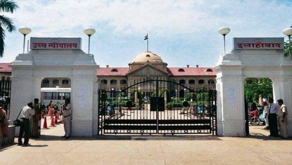 लॉ कॉलेज की छात्रा ने लगाया है चिन्मयानंद पर आरोप