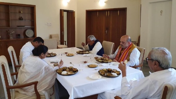 लंच के बाद रैली में ममता पर निशाना साधते दिखे शाह