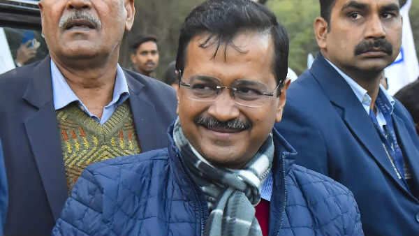 धर्म की राजनीति के बजाय केजरीवाल ने समझा आम जरुरतों को
