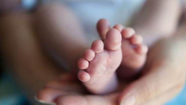 delhi violence, delhi, north east delhi violence, pregnant woman, shabana parveen, child birth, karawal nagar, दिल्ली हिंसा, दिल्ली, उत्तर पूर्वी दिल्ली, गर्भवती महिला, शबाना परवीन, बच्चे का जन्म, करावल नगर delhi violence, delhi, north east delhi violence, pregnant woman, shabana parveen, child birth, karawal nagar, दिल्ली हिंसा, दिल्ली, उत्तर पूर्वी दिल्ली, गर्भवती महिला, शबाना परवीन, बच्चे का जन्म, करावल नगर