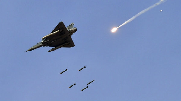 21 मिनट तक जारी थे हमले