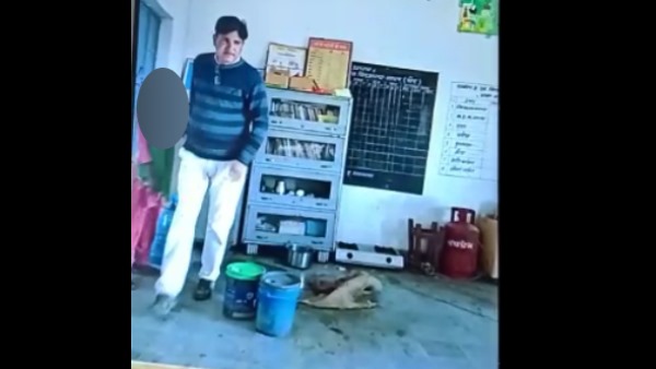 छात्राओं से स्कूल में झाड़ू पोछा लगवाता है प्रिंसिपल
