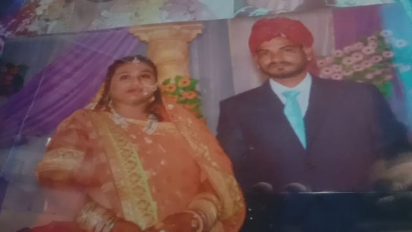 25 फीट नीचे गिरी बस